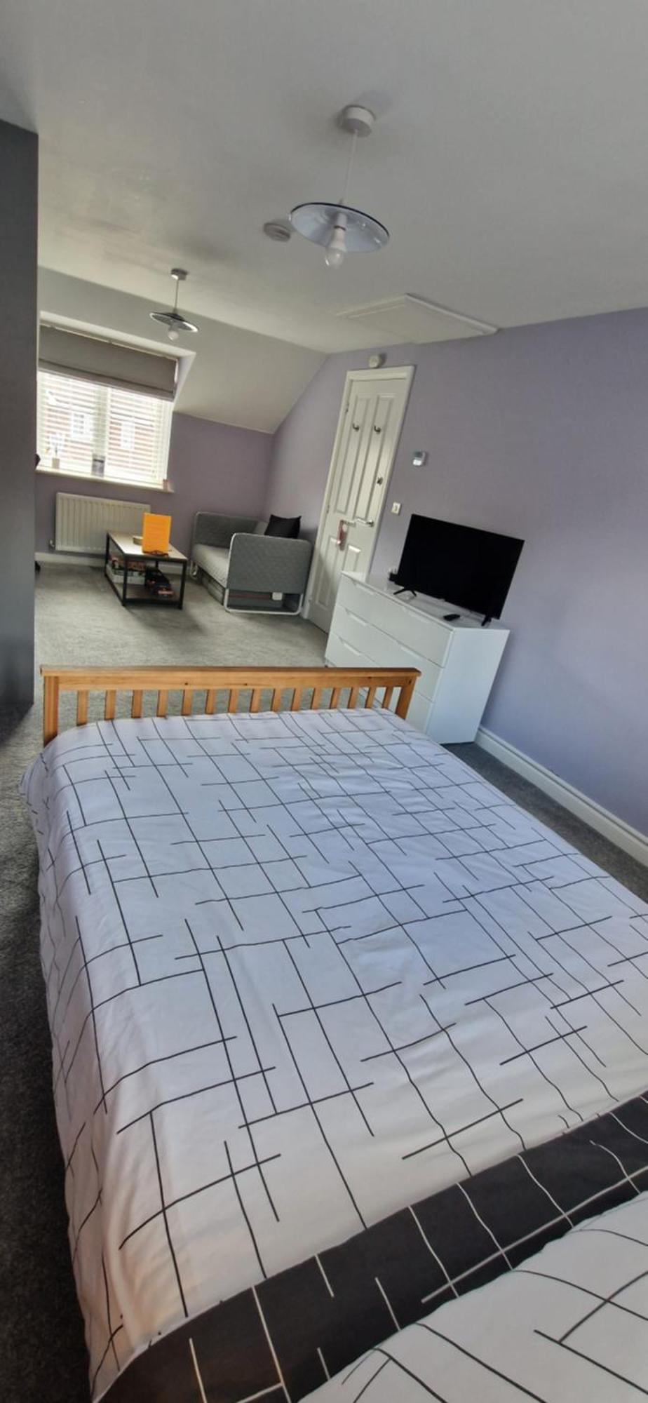 Double B&B Room In Southwater With Private Bathroom And Parking Kültér fotó